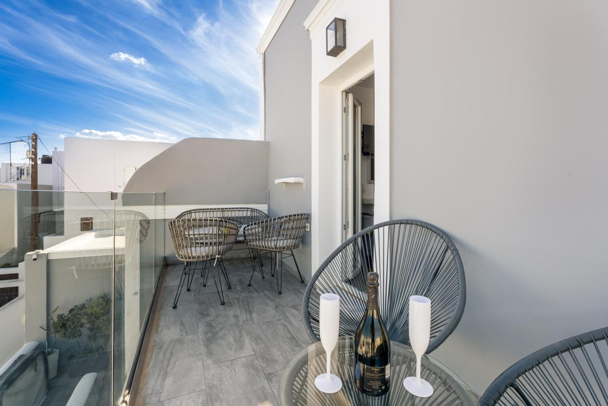 Oasis Suites Fira Exteriér fotografie