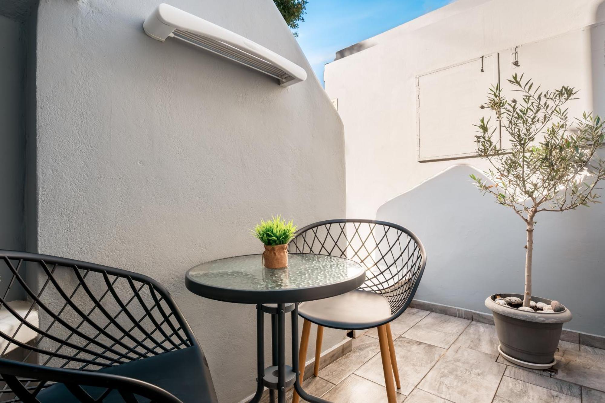 Oasis Suites Fira Exteriér fotografie