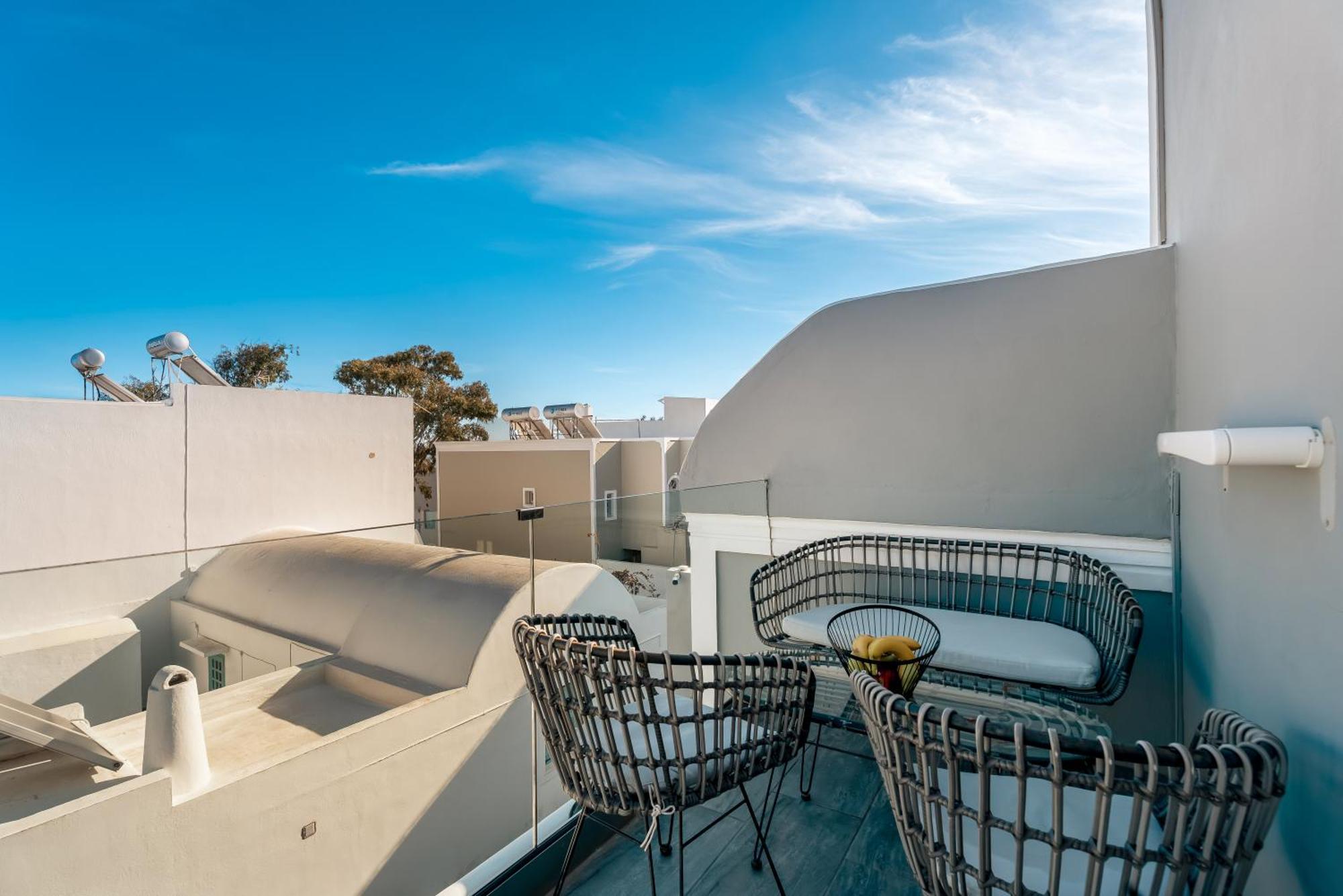 Oasis Suites Fira Exteriér fotografie