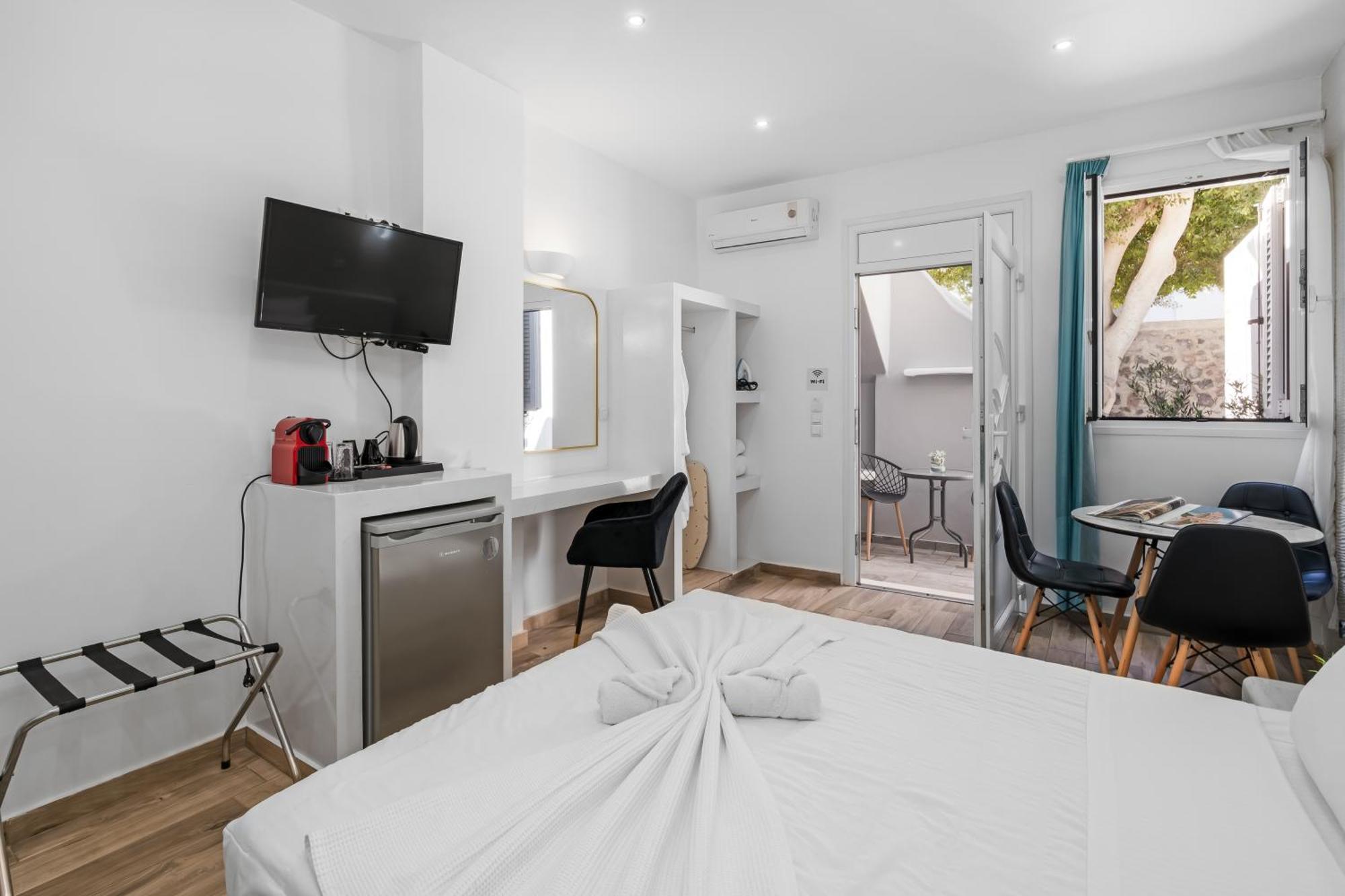 Oasis Suites Fira Exteriér fotografie