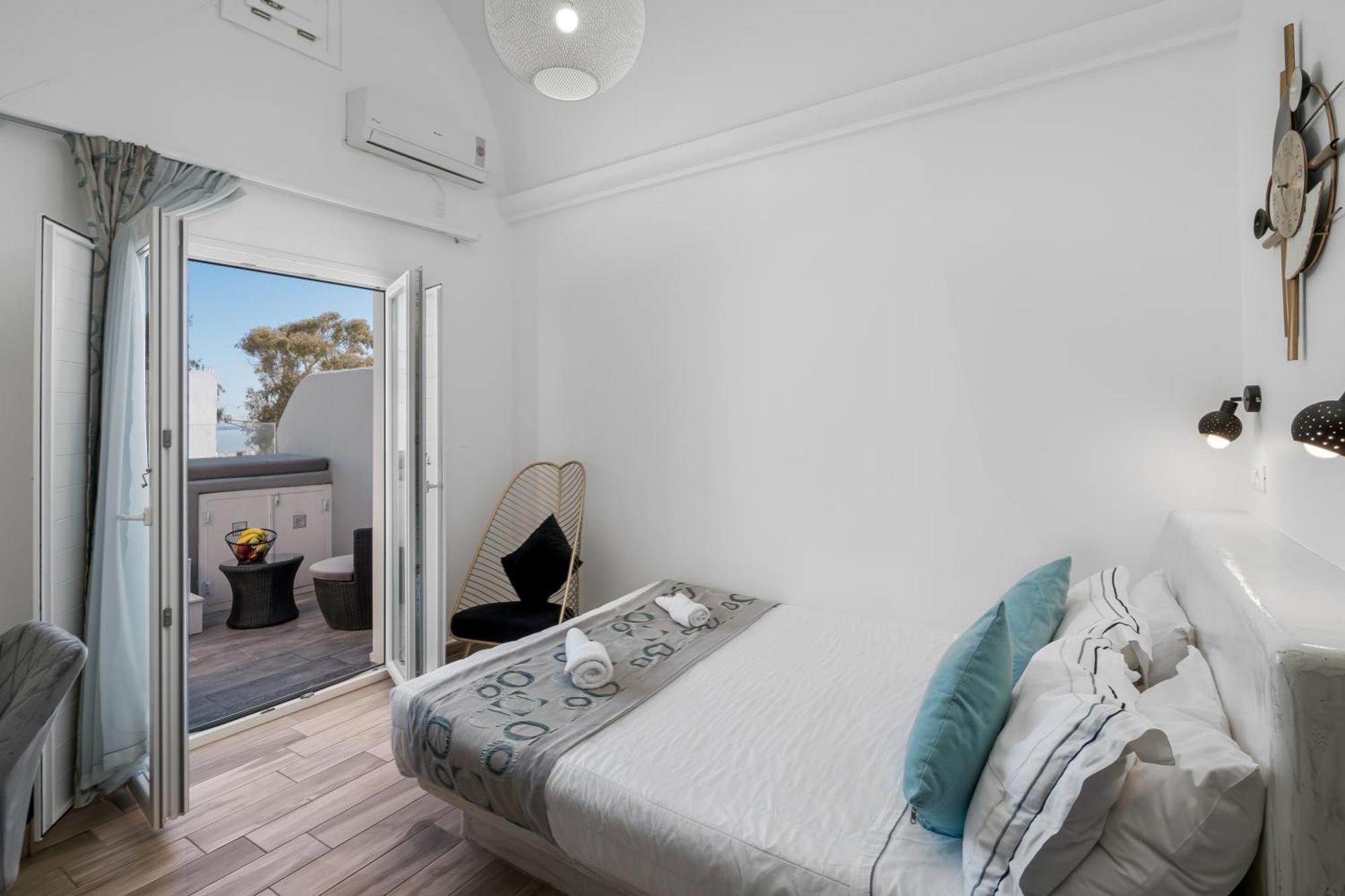 Oasis Suites Fira Exteriér fotografie